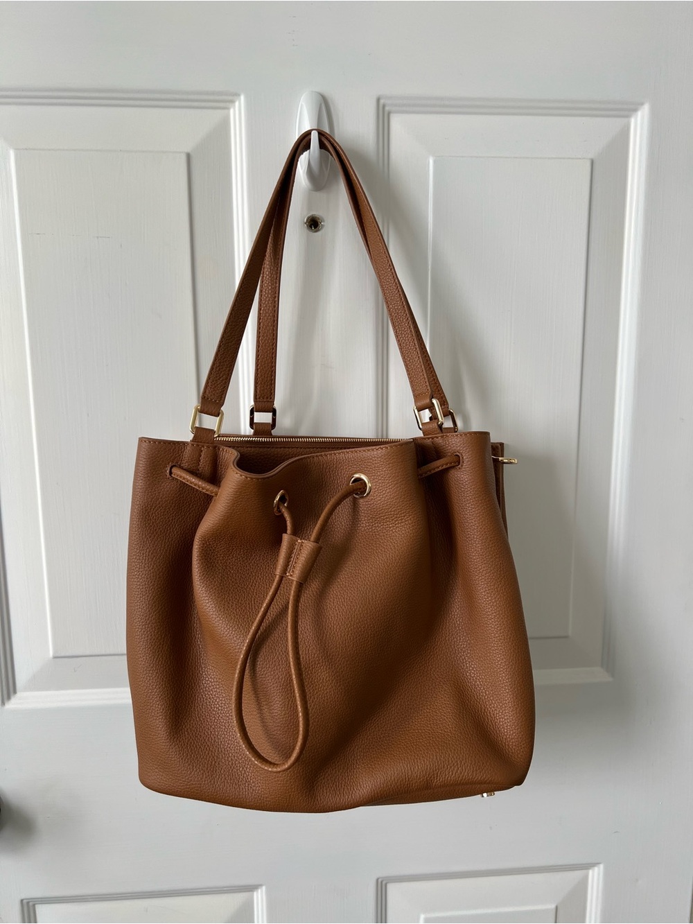 Quince Leather Drawstring Bucket Purse
